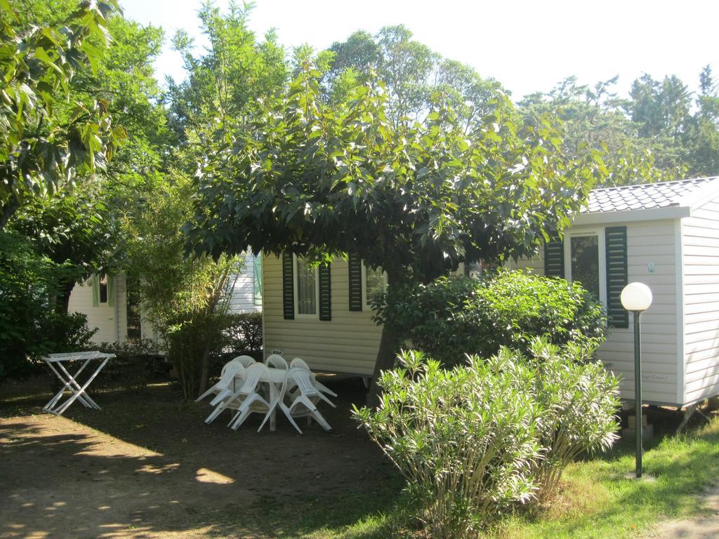 Camping Le Rebau Montblanc Exterior foto